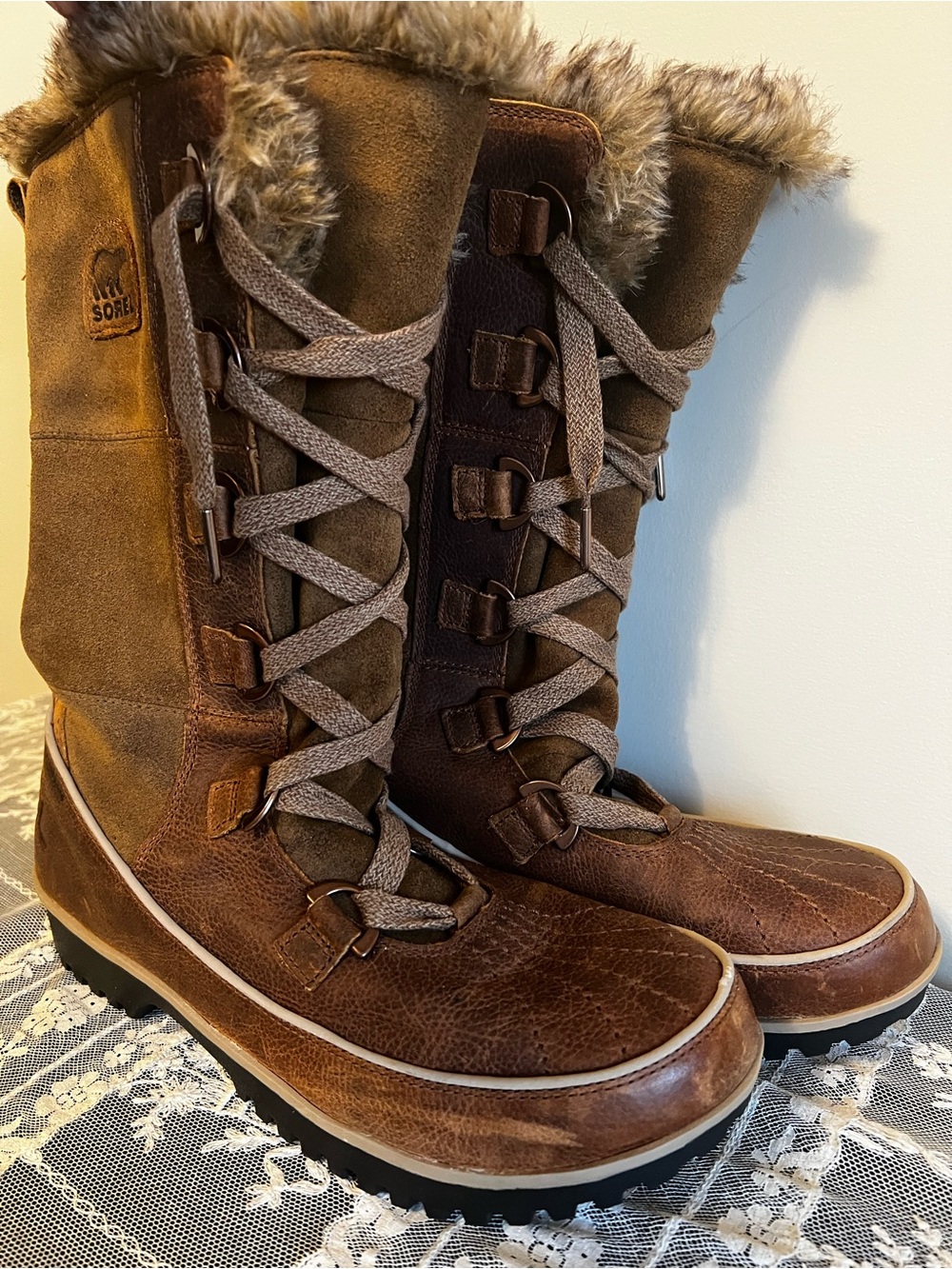 Sorel Tivoli High II Brown Suede Lace-Up Fur-Trim Winter Boots Size 10